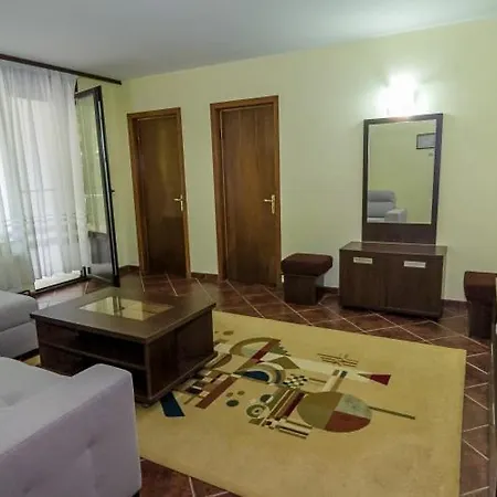 7 Apartament *